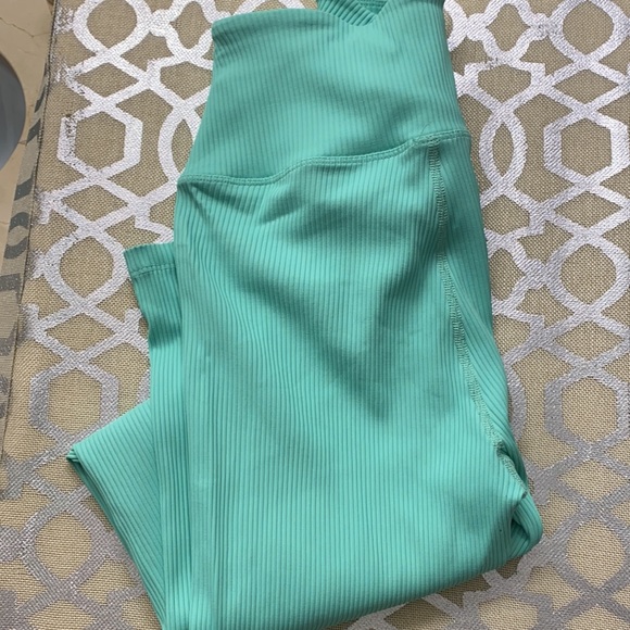 Year of Ours Mint Ribbed Leggings - Picture 11 of 11